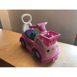 Roze loopauto met geluiden